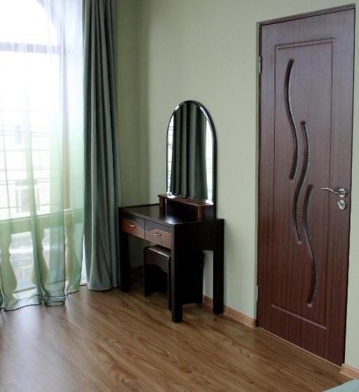 تختخواب و صبحانه Golden Apricot