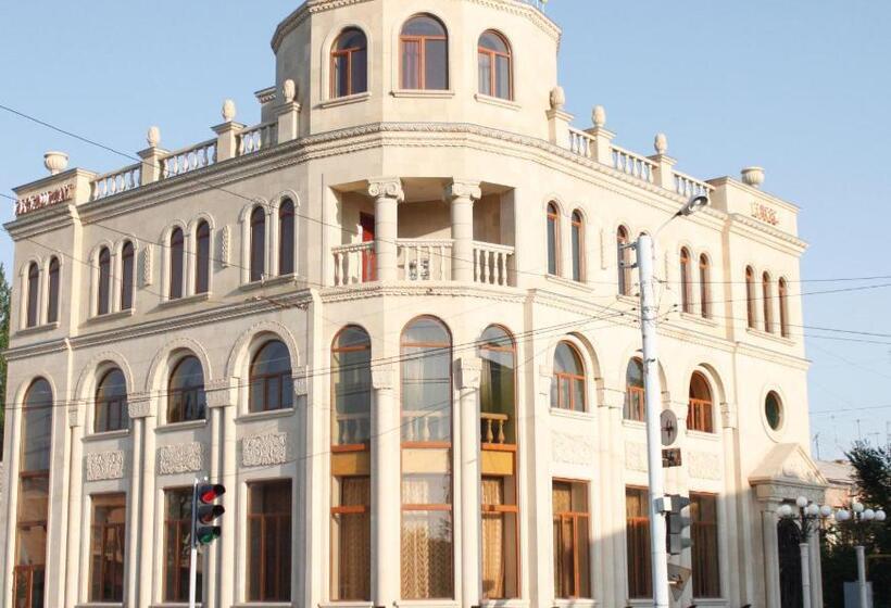 تختخواب و صبحانه Golden Apricot