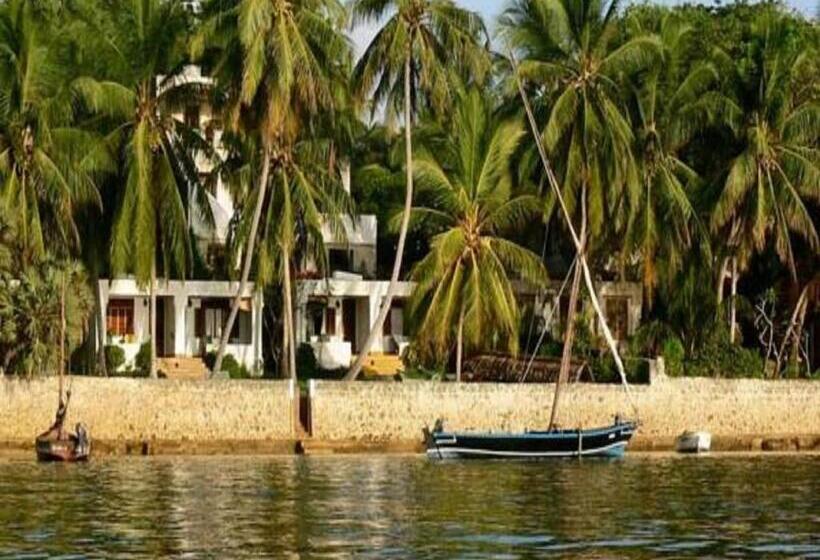 تختخواب و صبحانه Jannataan