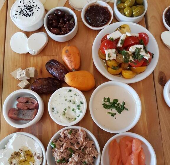 Bed and Breakfast Lishansky Since 1936