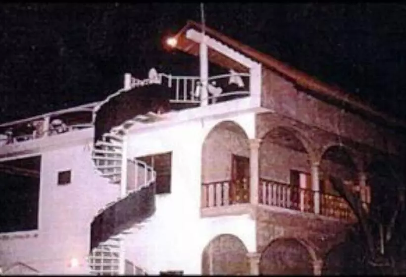 تختخواب و صبحانه Résidence Tichani Club