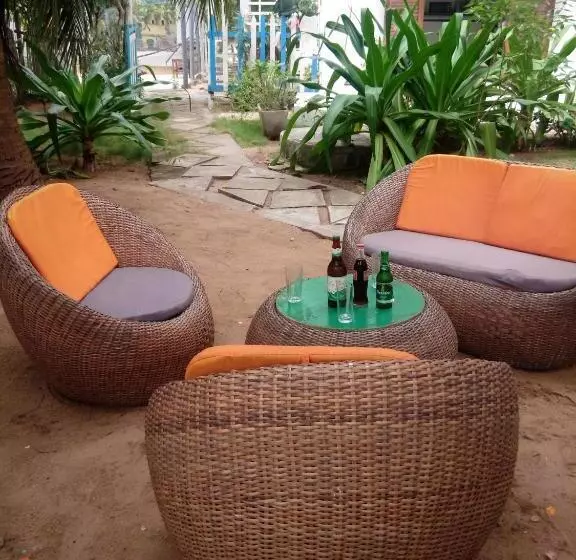 تختخواب و صبحانه Résidence Tichani Club