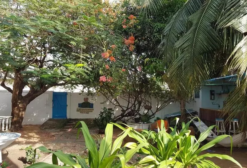 تختخواب و صبحانه Résidence Tichani Club