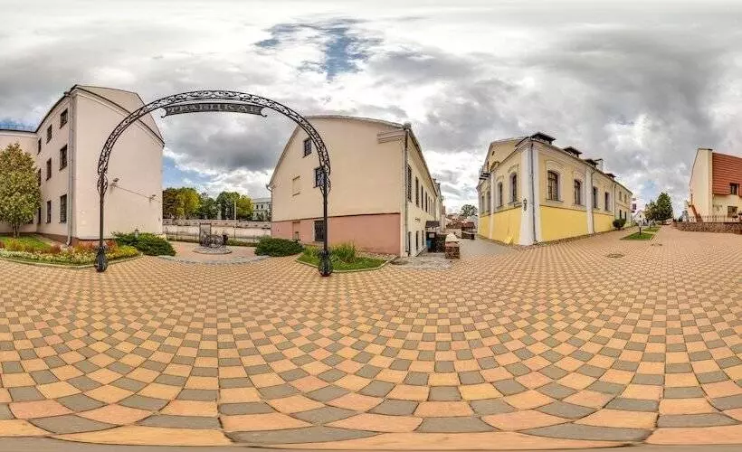 تختخواب و صبحانه Trinity Hostel