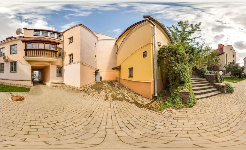 تختخواب و صبحانه Trinity Hostel