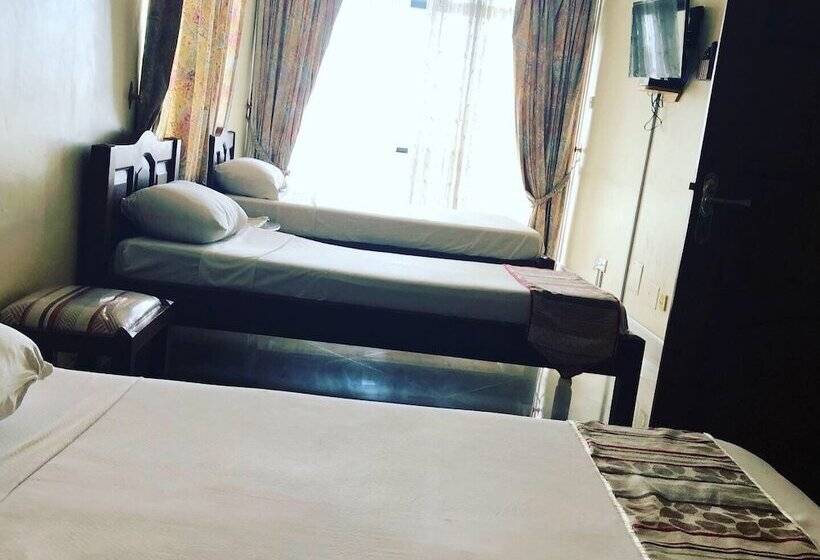 تختخواب و صبحانه Tudor Water Sports