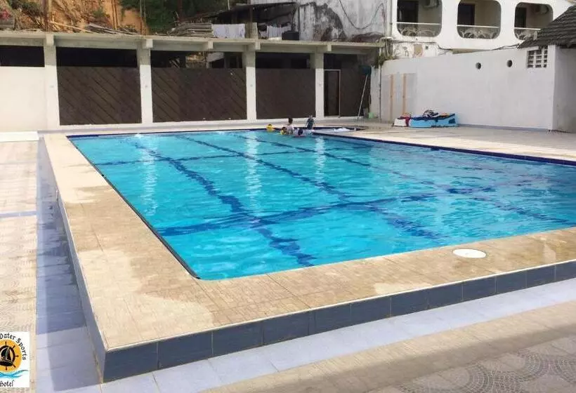 تختخواب و صبحانه Tudor Water Sports