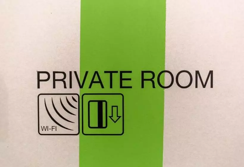 Essential Hostel