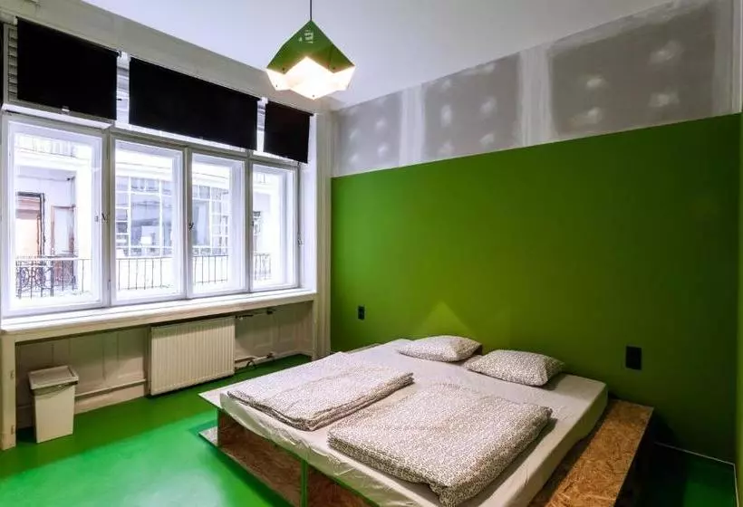 Essential Hostel