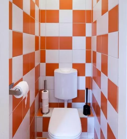 Essential Hostel