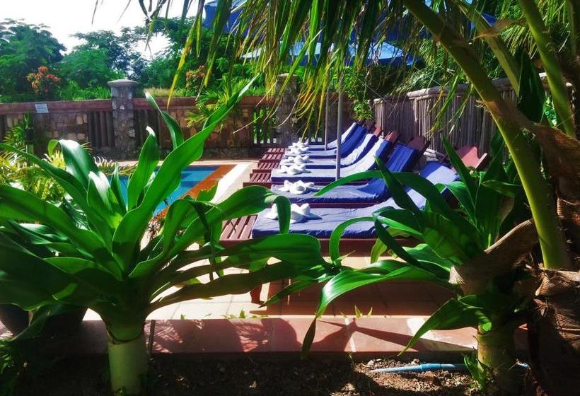 فندق Au Paradis Bleu