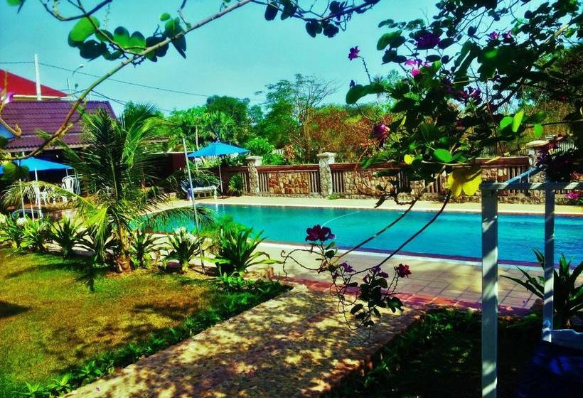 فندق Au Paradis Bleu