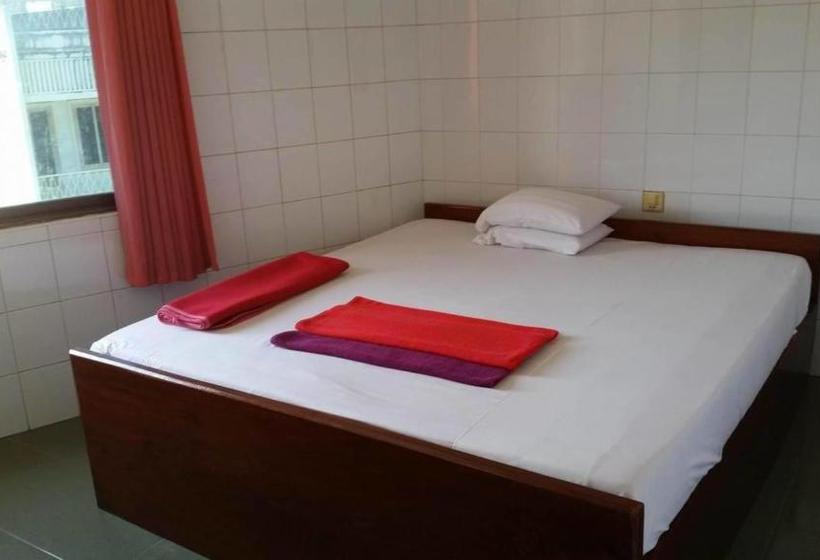 호텔 Chhaya Guest House