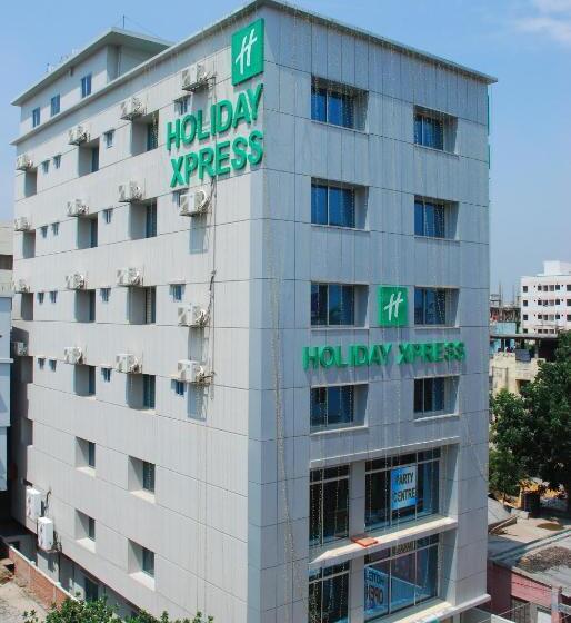 هتل Holiday Xpress