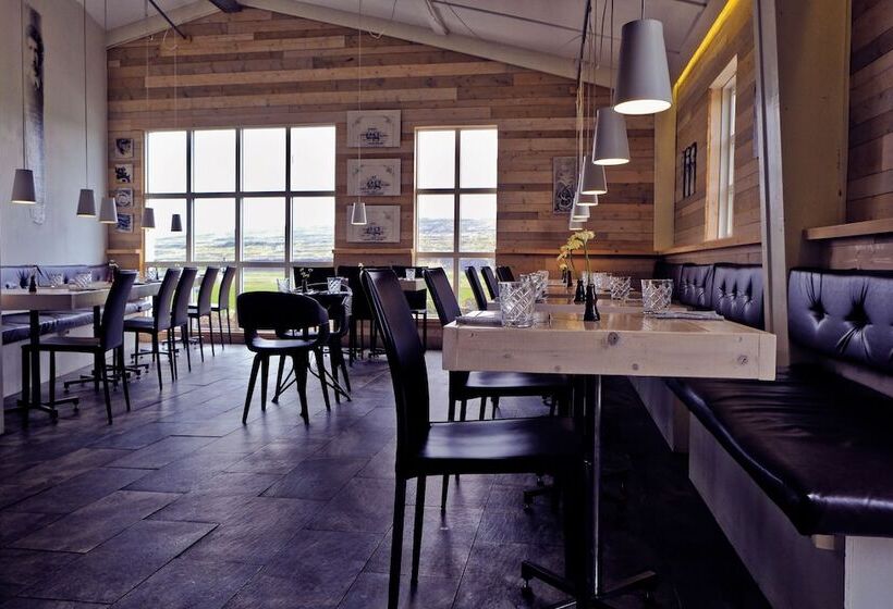 هتل Hraunsnef Country