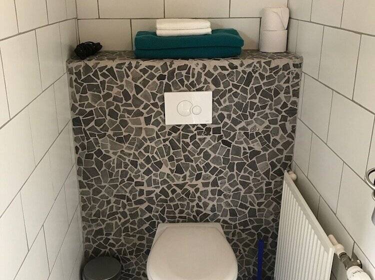 هتل Hraunsnef Country