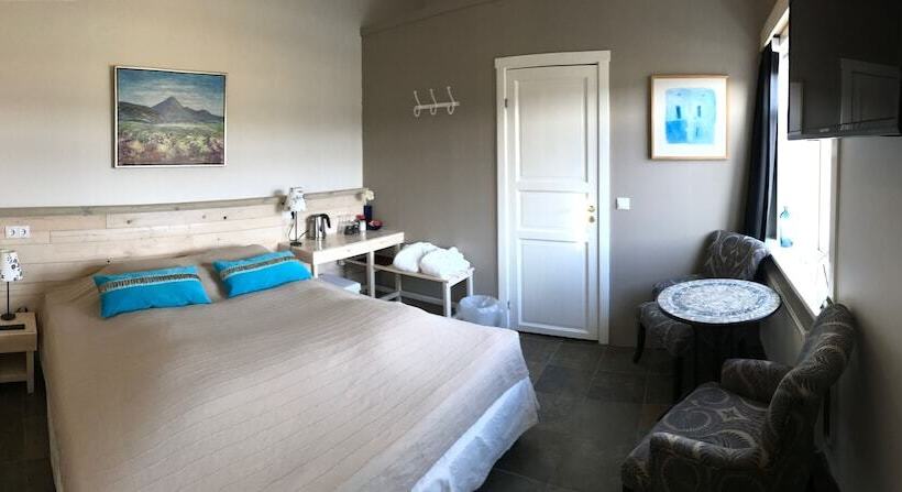 هتل Hraunsnef Country