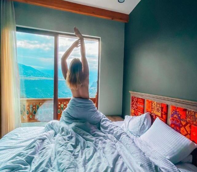 هتل Kefilyan Family