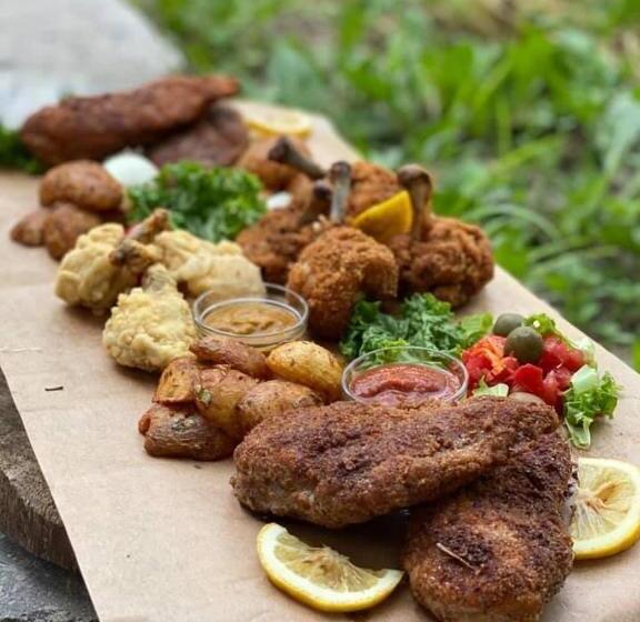 هتل Kefilyan Family