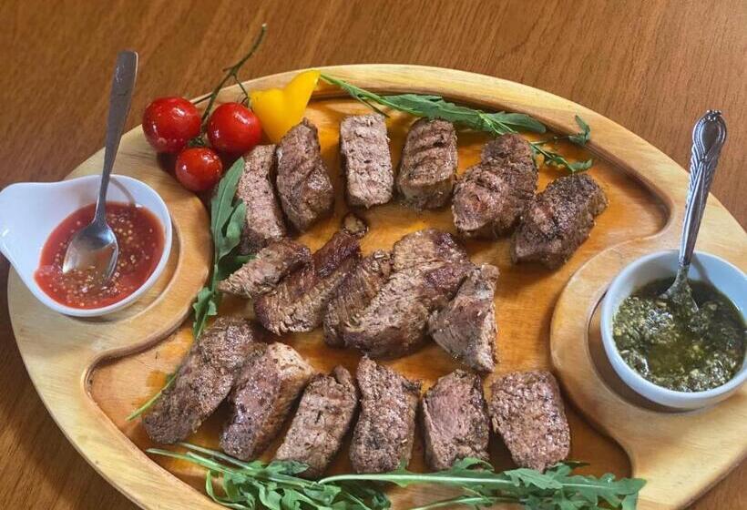 هتل Kefilyan Family