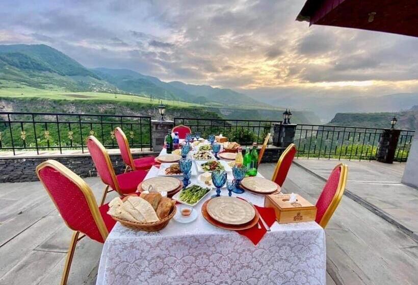 هتل Kefilyan Family