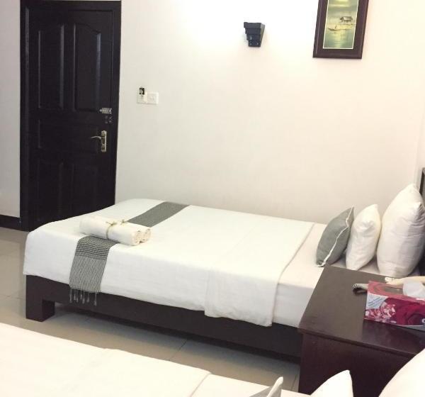 Отель Reasmey Cheanich