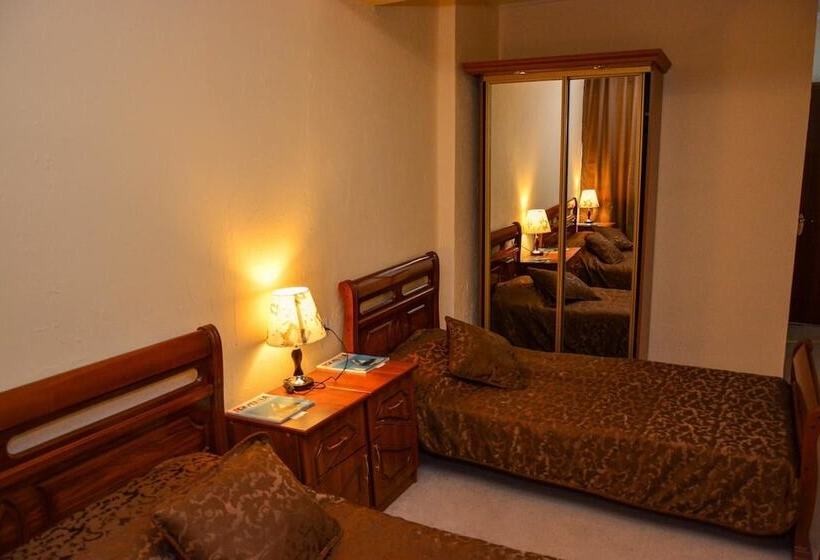 Hotel Sanahin Bridge