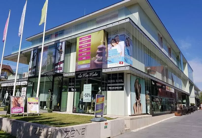 ホテル Zena Beauty & Shopping Center