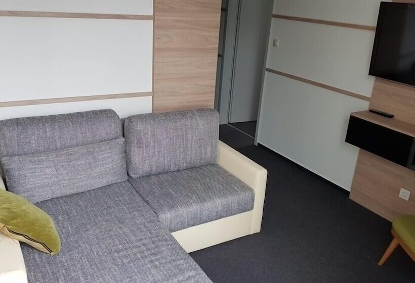 酒店 Zena Beauty & Shopping Center