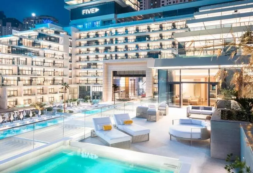 Five Luxe