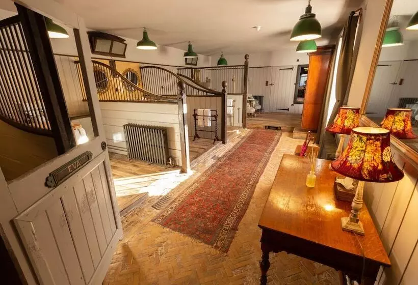 Hotel The Pig At Combe   Devon