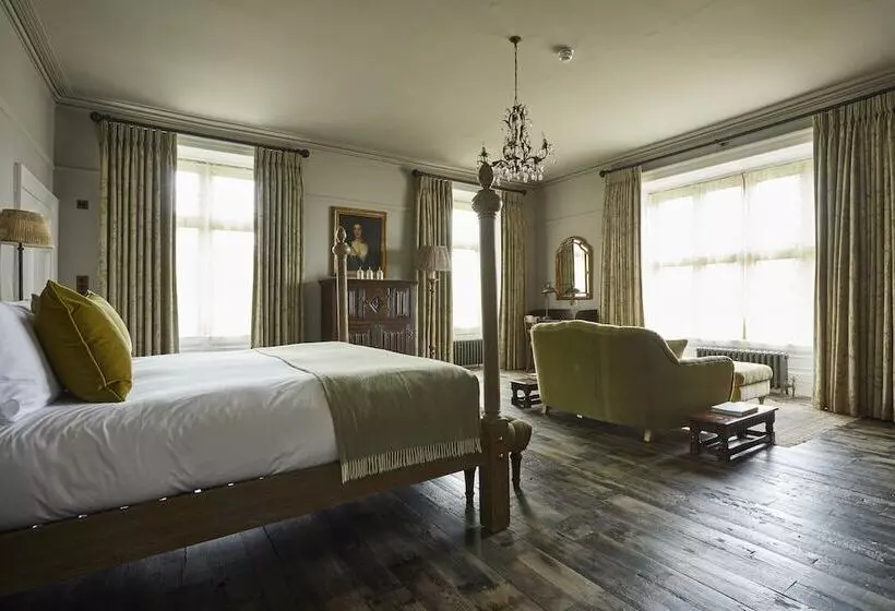 Hotel The Pig At Combe   Devon