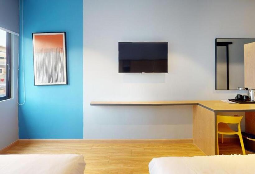 Blue Lagoon Hotel @ Bandar Sunway