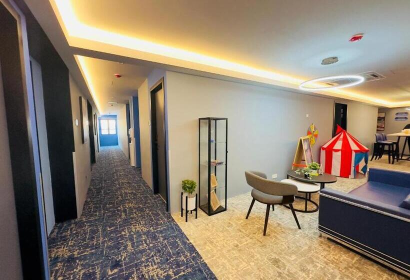 Blue Lagoon Hotel @ Bandar Sunway