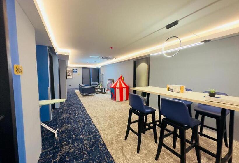 Blue Lagoon Hotel @ Bandar Sunway