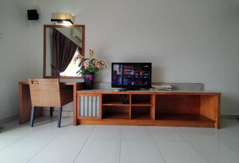 Hotel Buluh Inn @ Gold Coast Morib