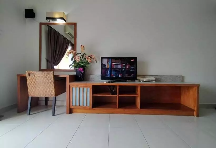 Hotelli Buluh Inn @ Gold Coast Morib