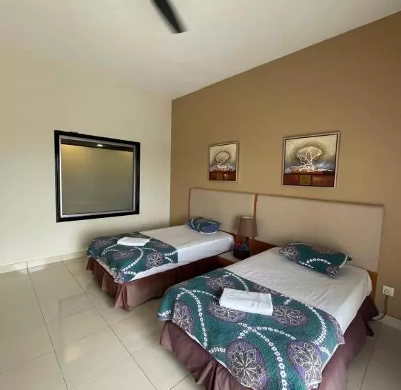 Hotelli Buluh Inn @ Gold Coast Morib