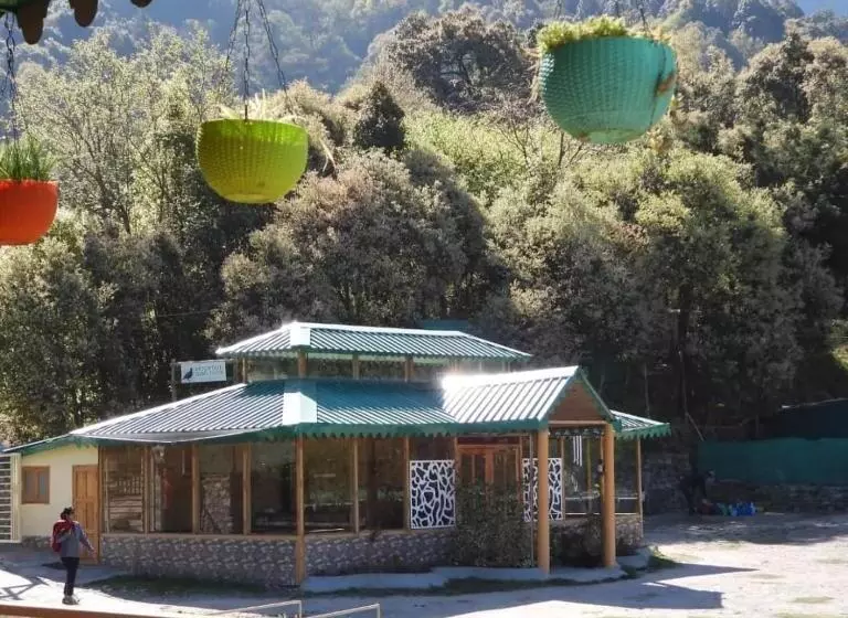 Hôtel Silver Cloud Cottages