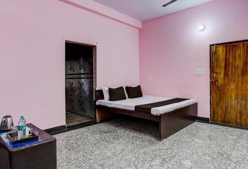 Oyo Flagship Hotel Radhe Inn