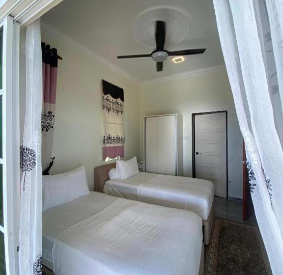 Pensió Coliving Che Beach House By Vale Pine