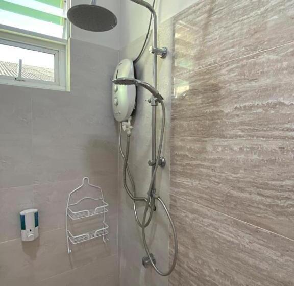 Pensió Coliving Che Beach House By Vale Pine