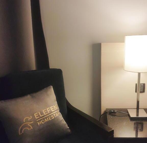 The Straits Suite Cosy Twin 518