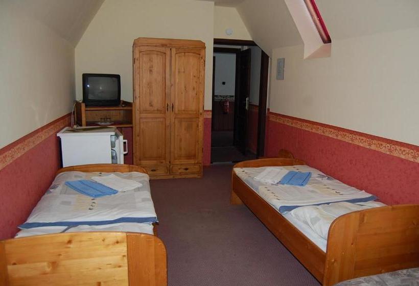 تختخواب و صبحانه Bocskai Panzió