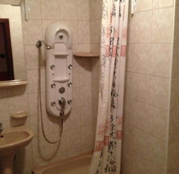 تختخواب و صبحانه Bocskai Panzió