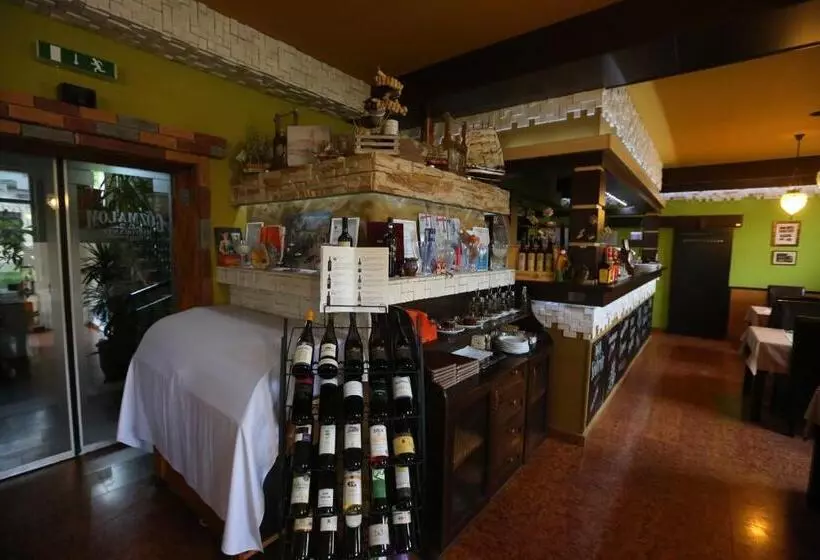 Aamiaismajoitus (B&B) Gőzmalom étterem és Panzió