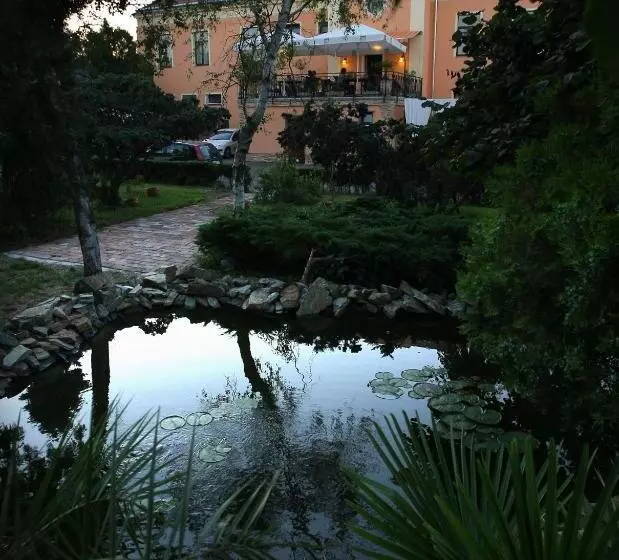 Aamiaismajoitus (B&B) Gőzmalom étterem és Panzió