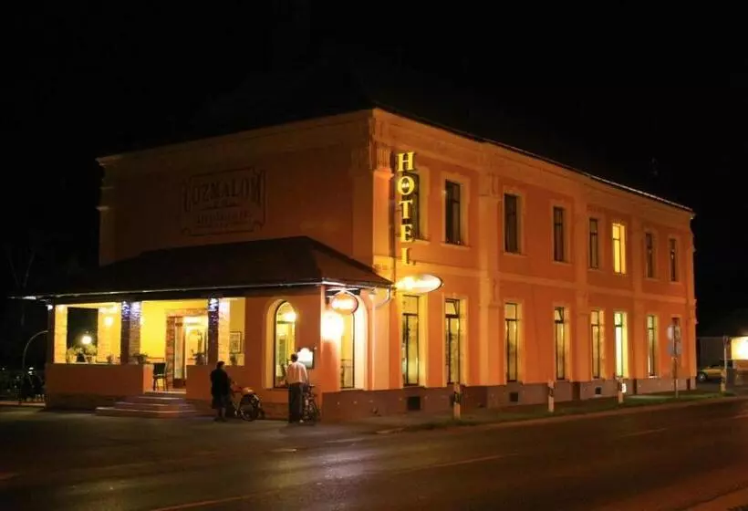 Aamiaismajoitus (B&B) Gőzmalom étterem és Panzió