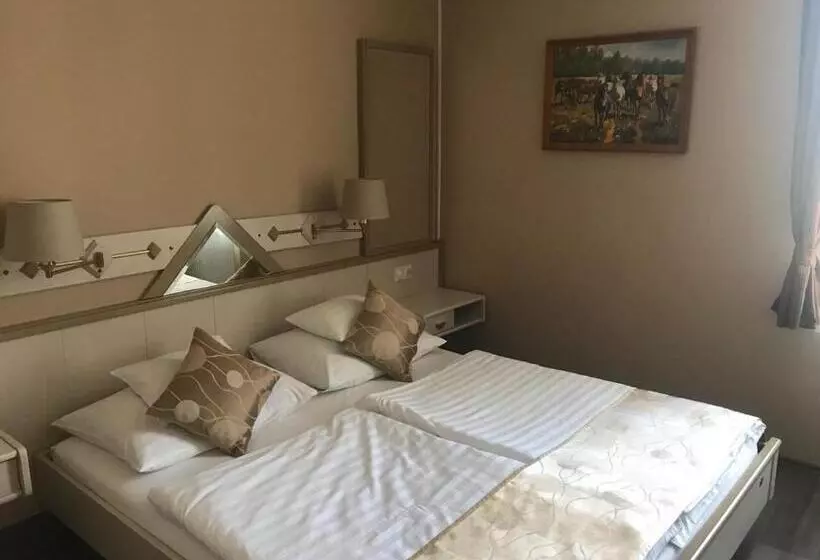 Aamiaismajoitus (B&B) Gőzmalom étterem és Panzió