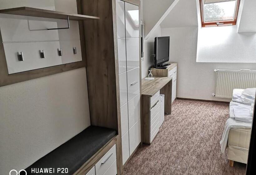 Bed and Breakfast Kakukk Panzió